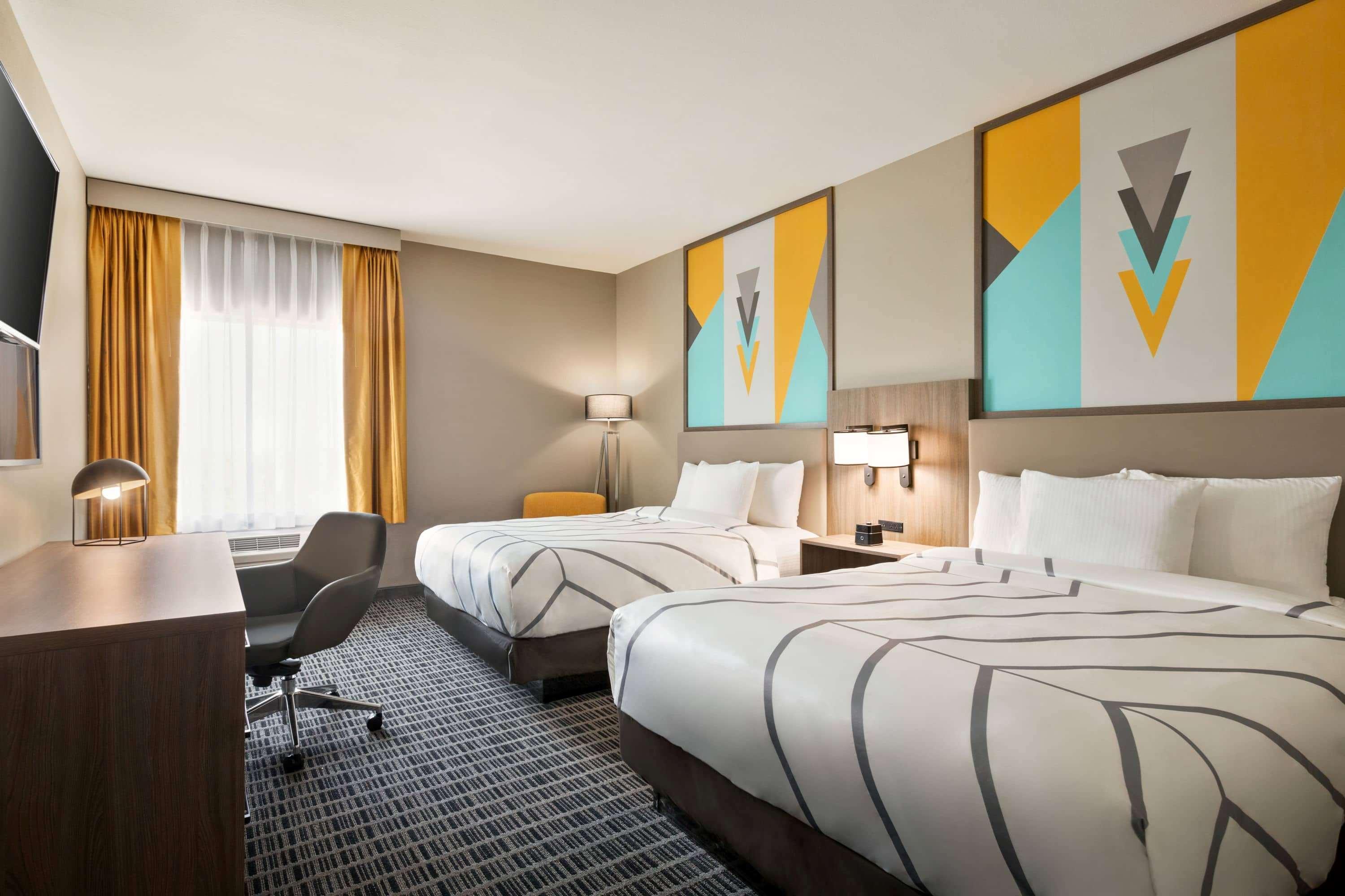 La Quinta By Wyndham Richmond-Sugarland Hotel Exterior foto