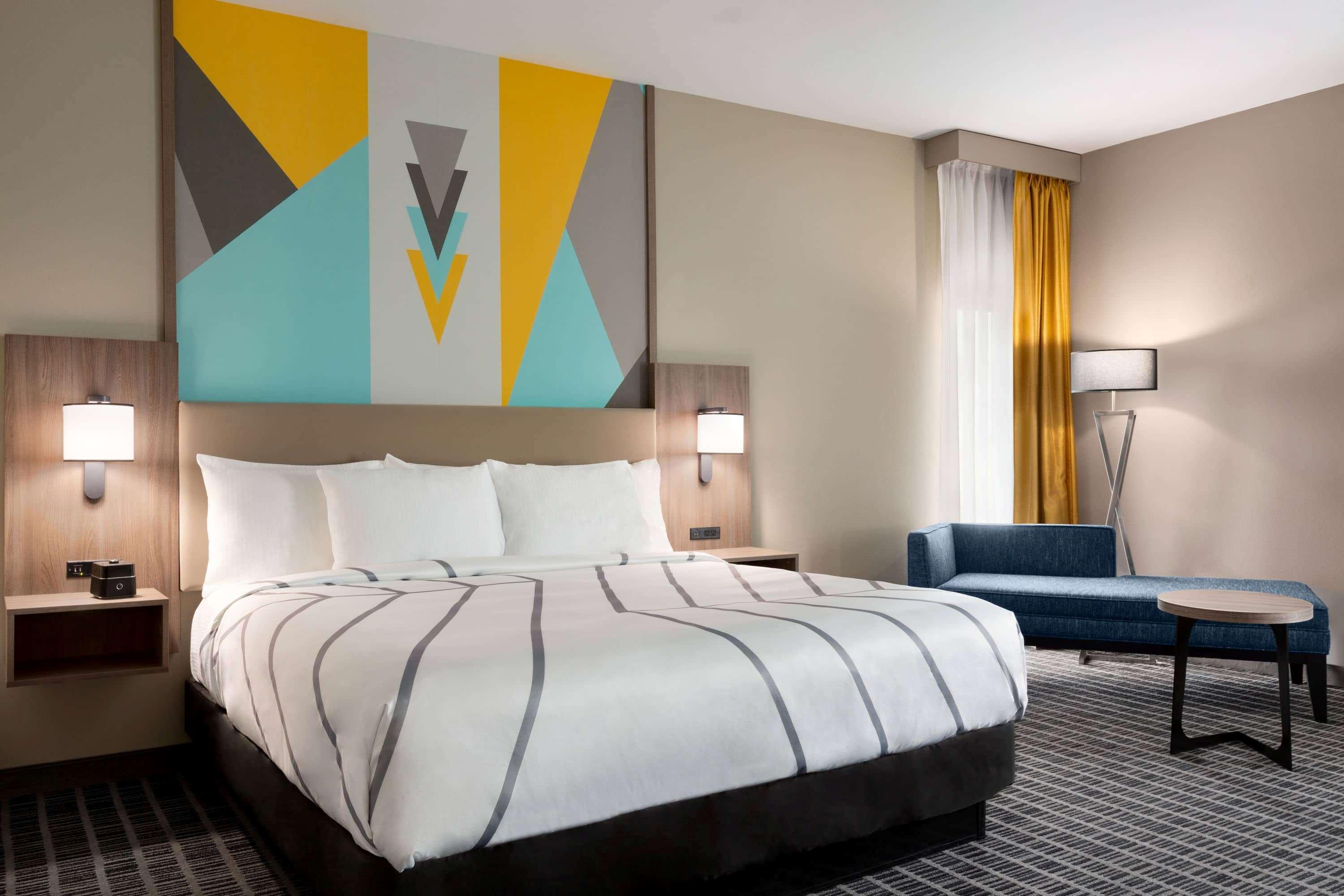 La Quinta By Wyndham Richmond-Sugarland Hotel Exterior foto