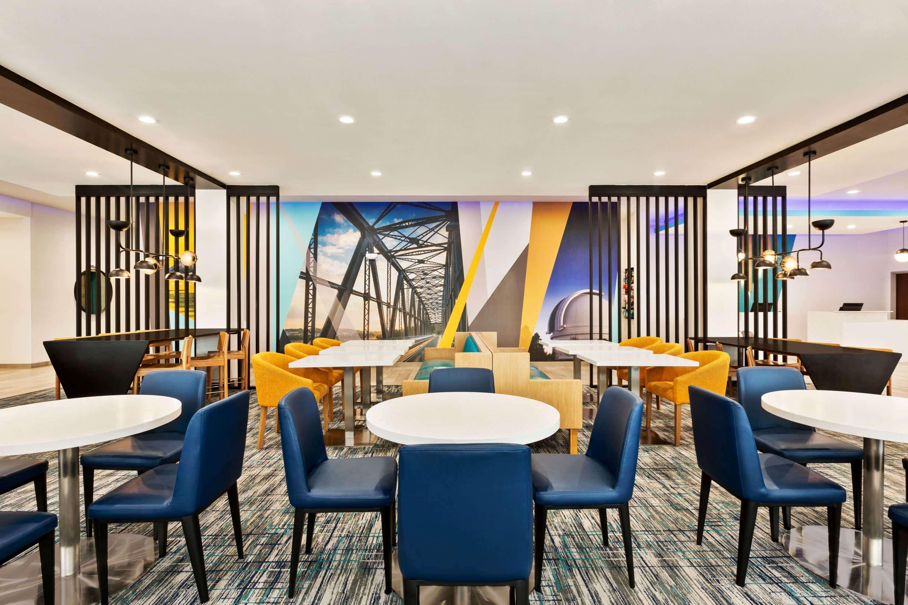 La Quinta By Wyndham Richmond-Sugarland Hotel Exterior foto