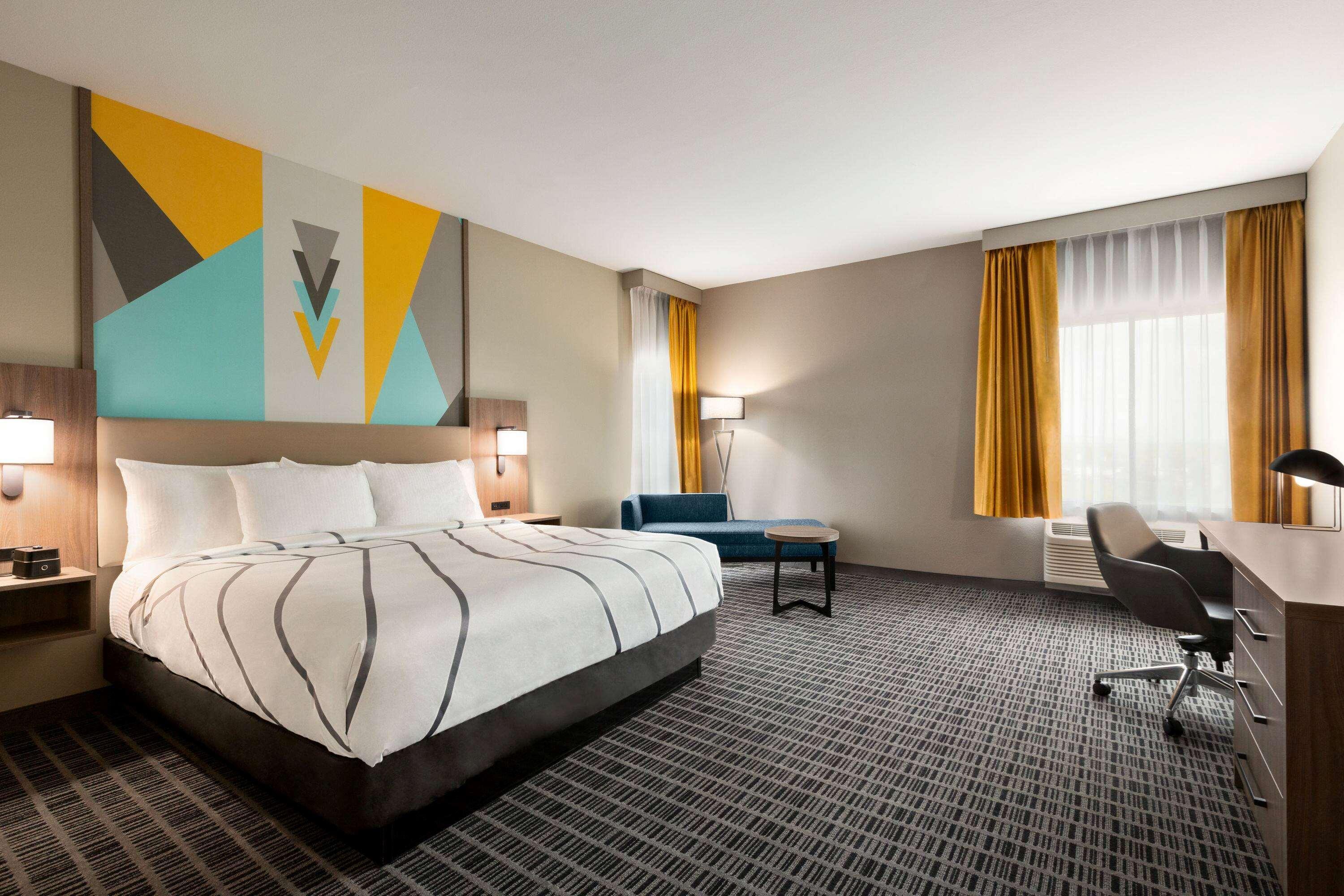 La Quinta By Wyndham Richmond-Sugarland Hotel Exterior foto