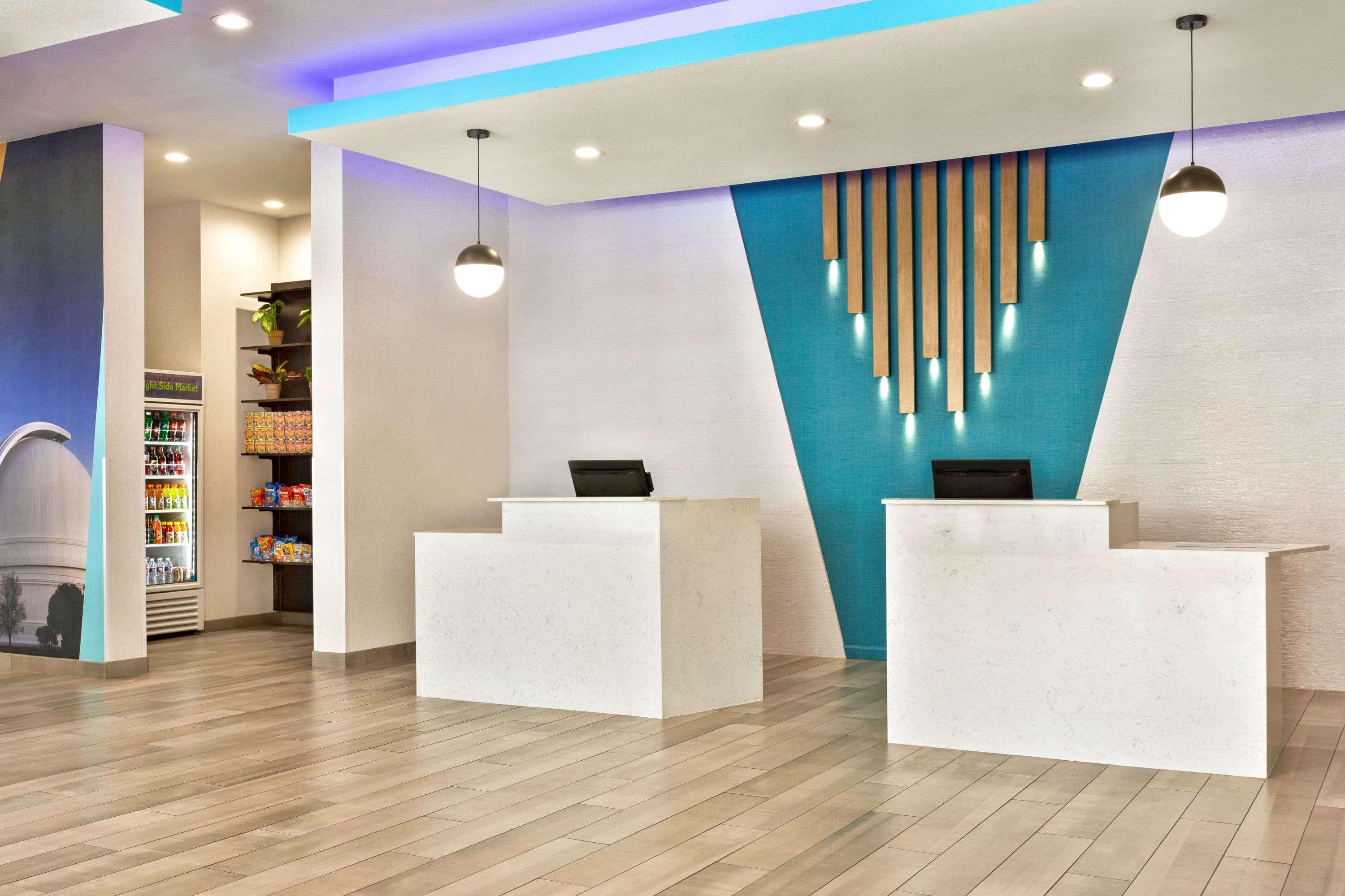 La Quinta By Wyndham Richmond-Sugarland Hotel Exterior foto